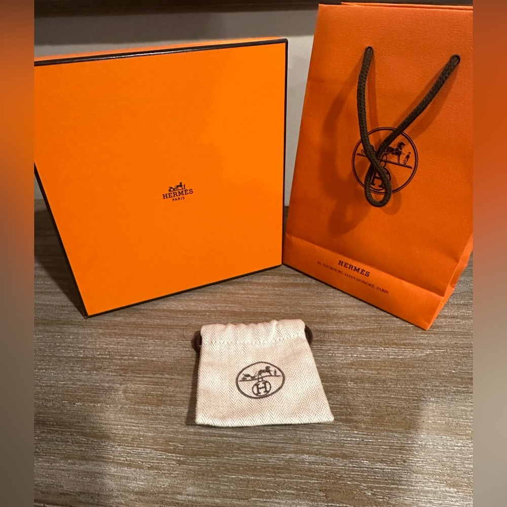 Authentic Hermes box and bag (belt not incl)